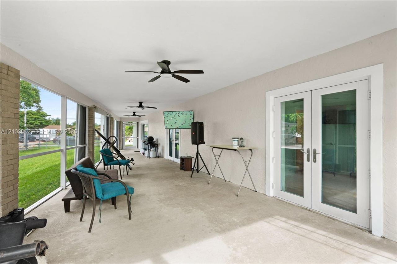 10198 SW 203rd Ter, Cutler Bay, FL 33189 Photo