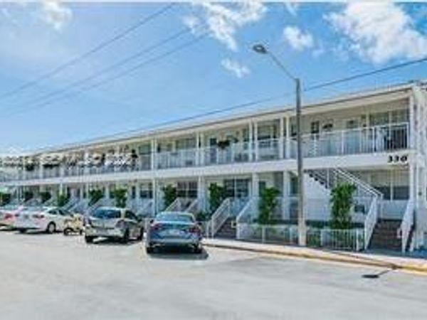 330 74th St, Unit 1, Miami Beach, FL 33141