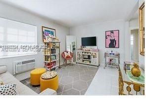 330 74th St, Unit 1, Miami Beach, FL 33141 Photo