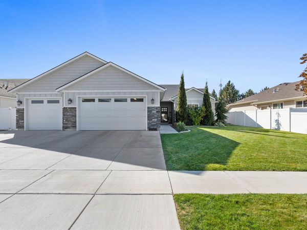 2958 Sunlight Rd, Twin Falls, ID 83301