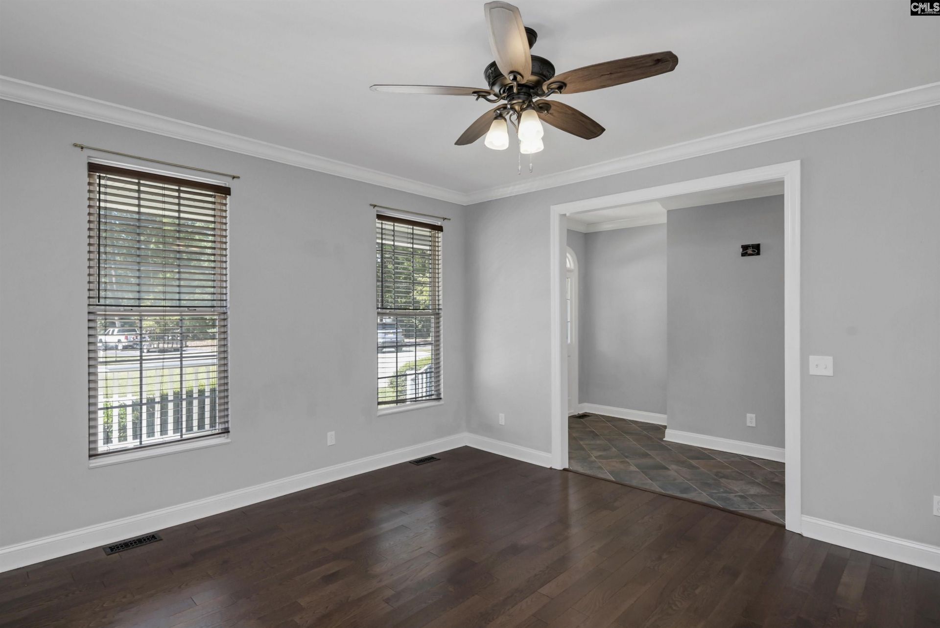 421 Dutchman Shores Circle  Photo 11