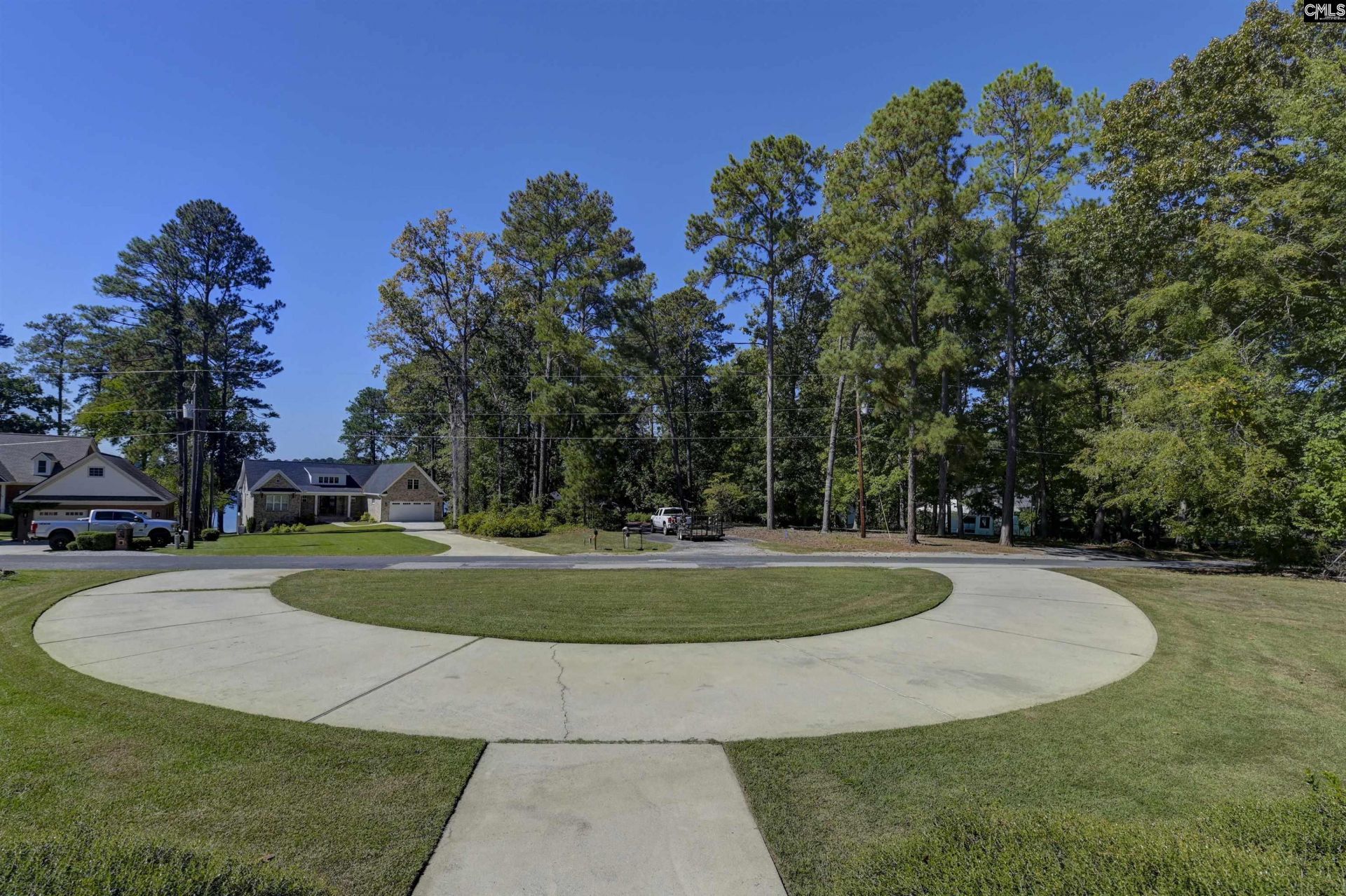 421 Dutchman Shores Circle  Photo 35
