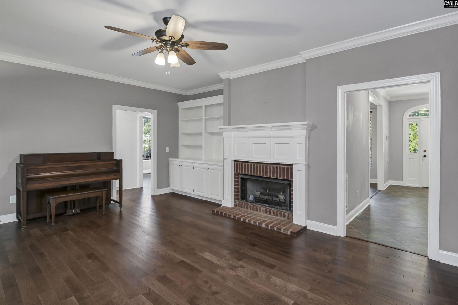 421 Dutchman Shores Circle  Photo 4