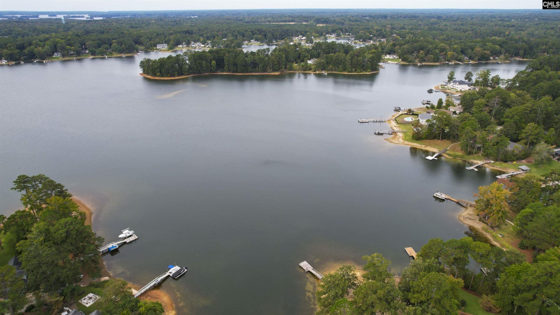 421 Dutchman Shores Circle  Photo 44