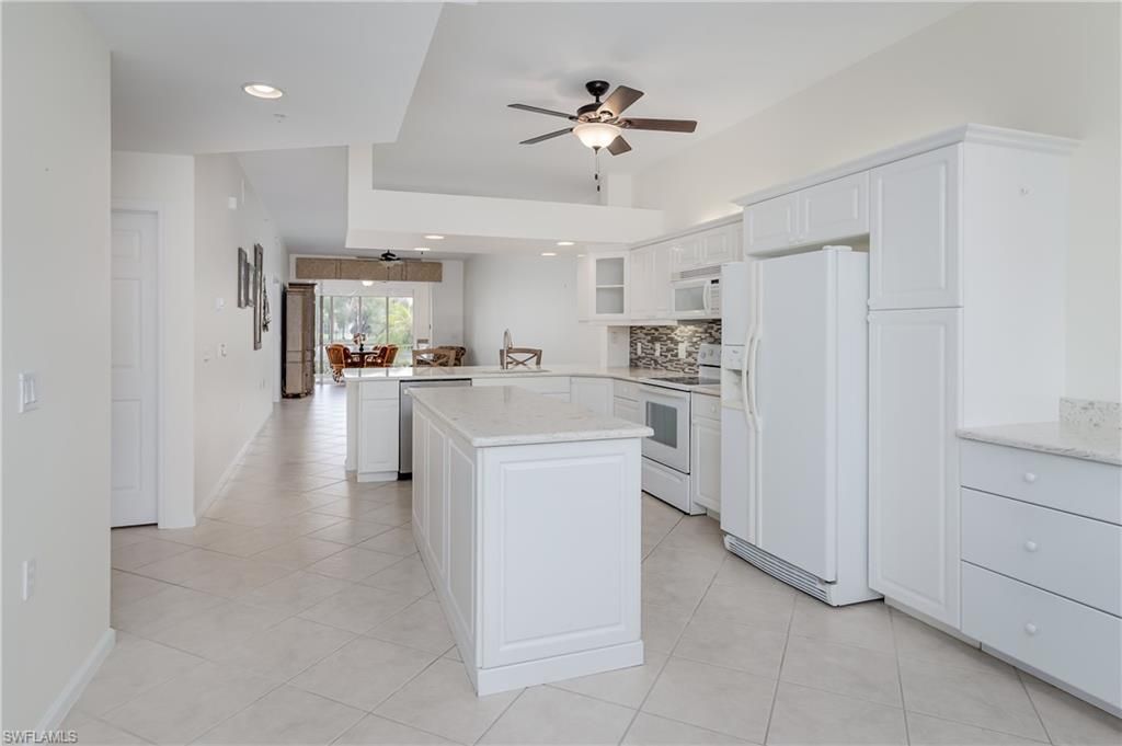 6830 Beach Resort Dr , Unit 9, Naples, FL 34114 Photo