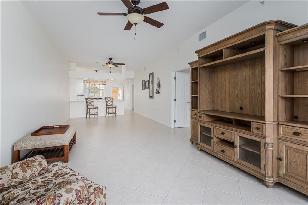 6830 Beach Resort Dr , Unit 9, Naples, FL 34114 Photo