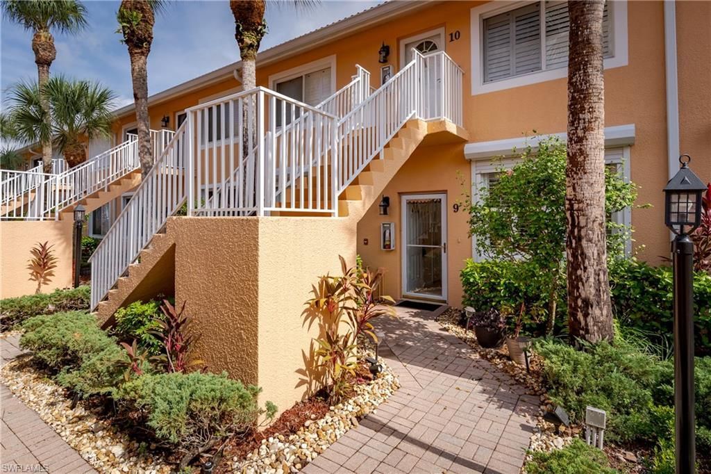 6830 Beach Resort Dr , Unit 9, Naples, FL 34114 Photo