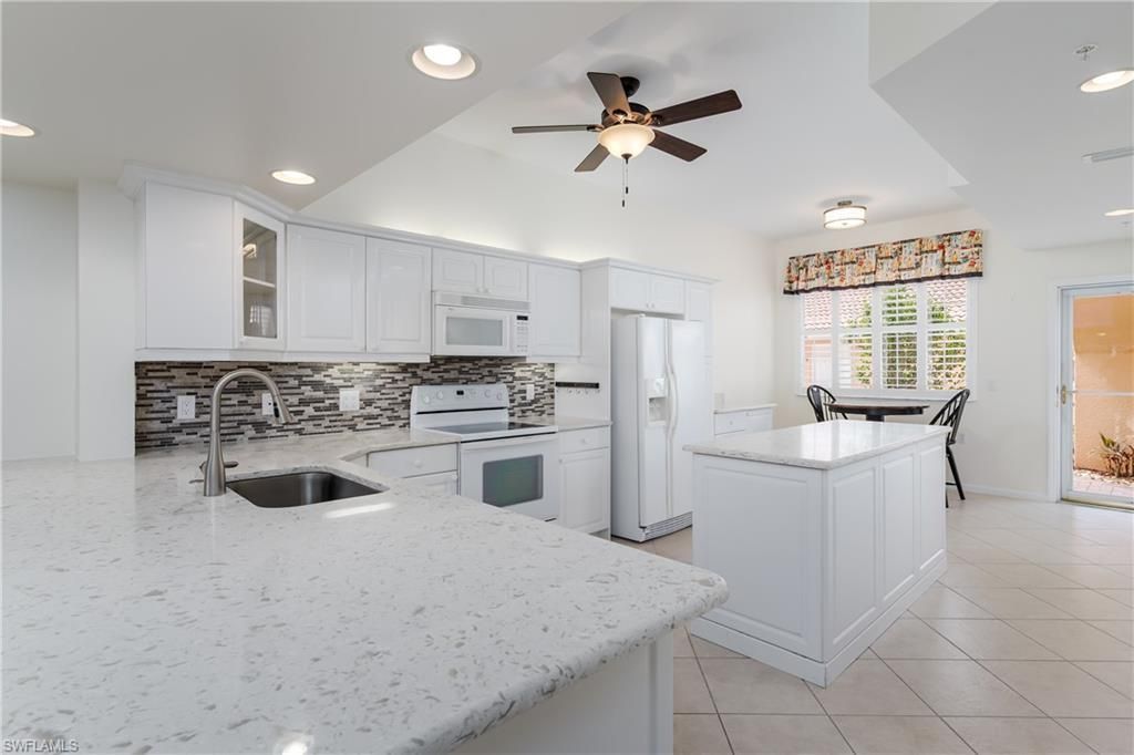6830 Beach Resort Dr , Unit 9, Naples, FL 34114 Photo