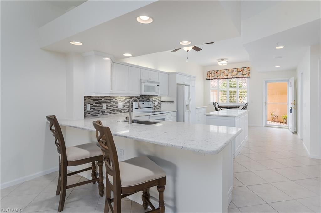 6830 Beach Resort Dr , Unit 9, Naples, FL 34114 Photo