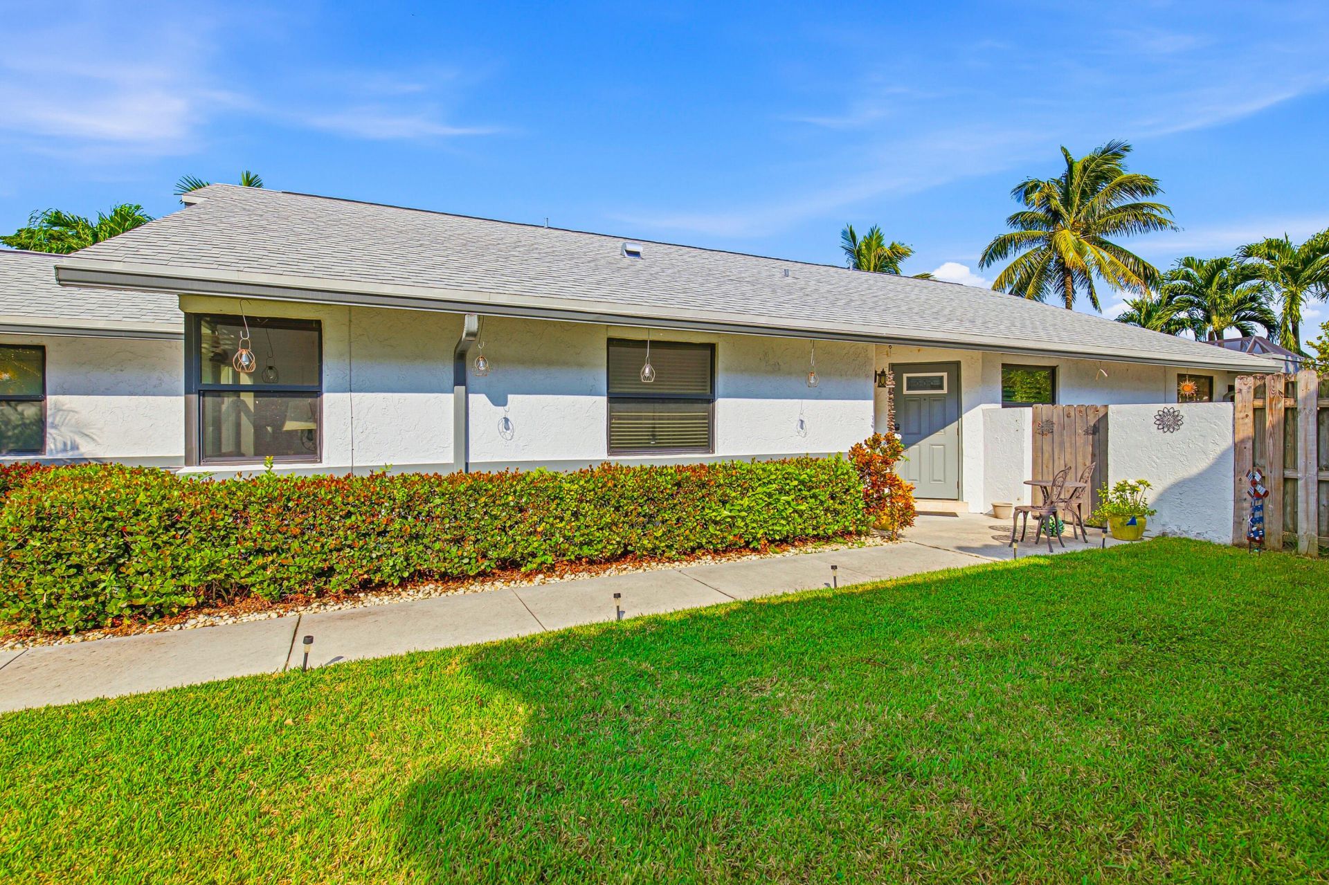 501 Lakeside Circle, Sunrise, FL 33326 Photo