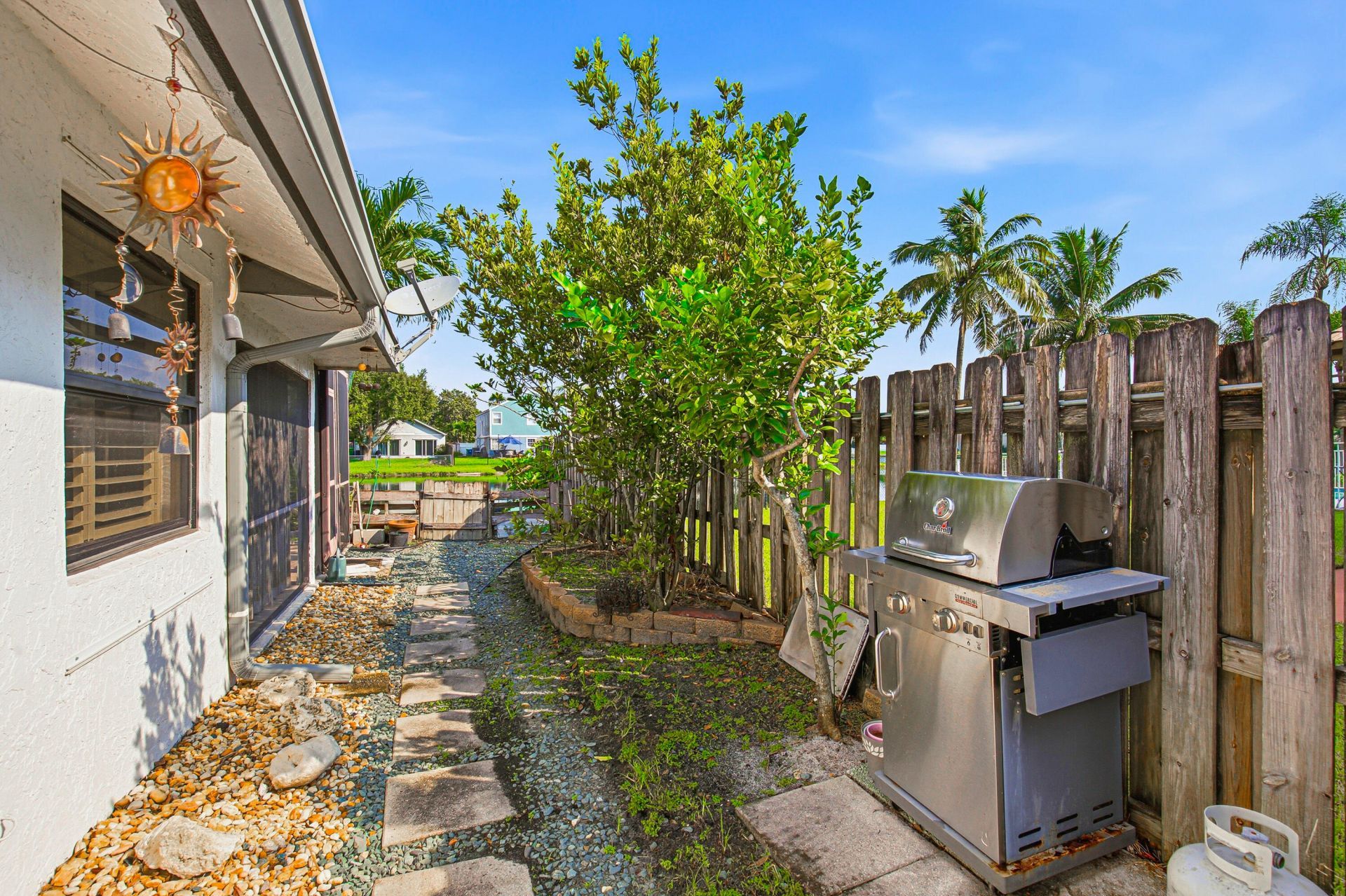 501 Lakeside Circle, Sunrise, FL 33326 Photo