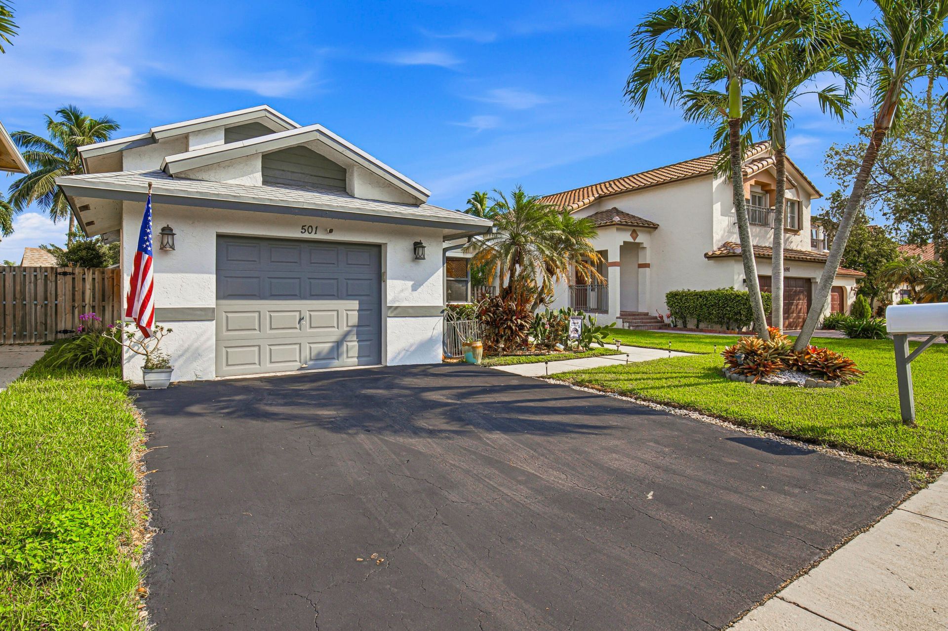 501 Lakeside Circle, Sunrise, FL 33326 Photo