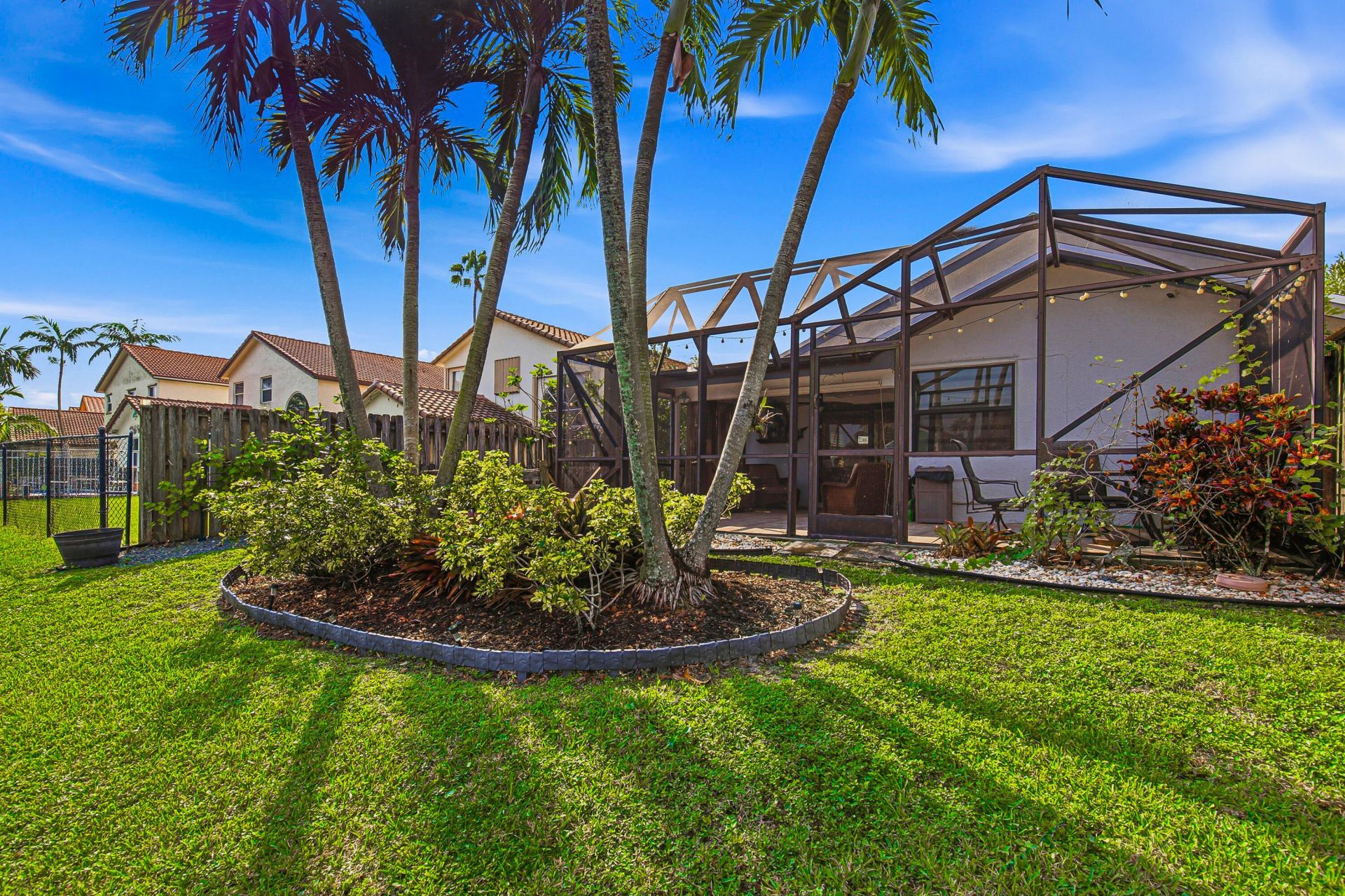 501 Lakeside Circle, Sunrise, FL 33326 Photo