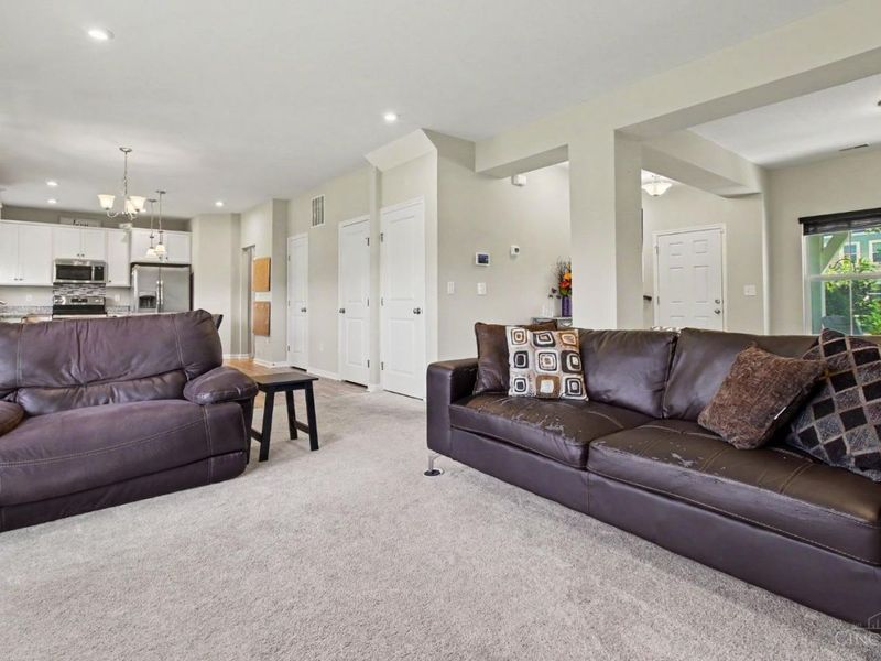 7147 Berringer Court, Hamilton Township, OH 45039 Photo 9