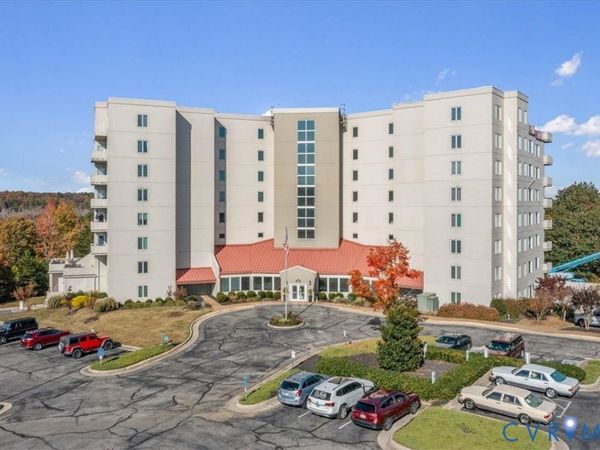 301 Beacon Ridge Drive , Unit 104, Hopewell, VA 23860