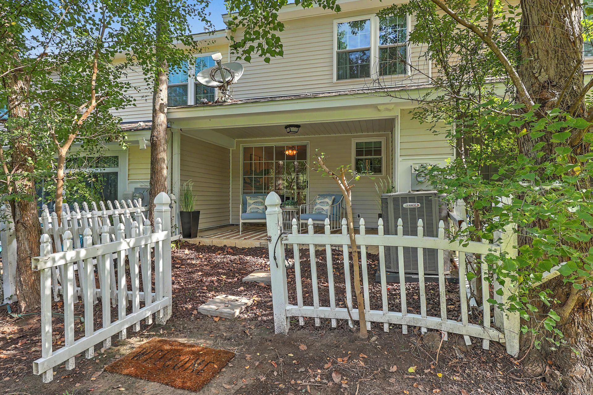 7921 Shadow Oak Drive Photo 23