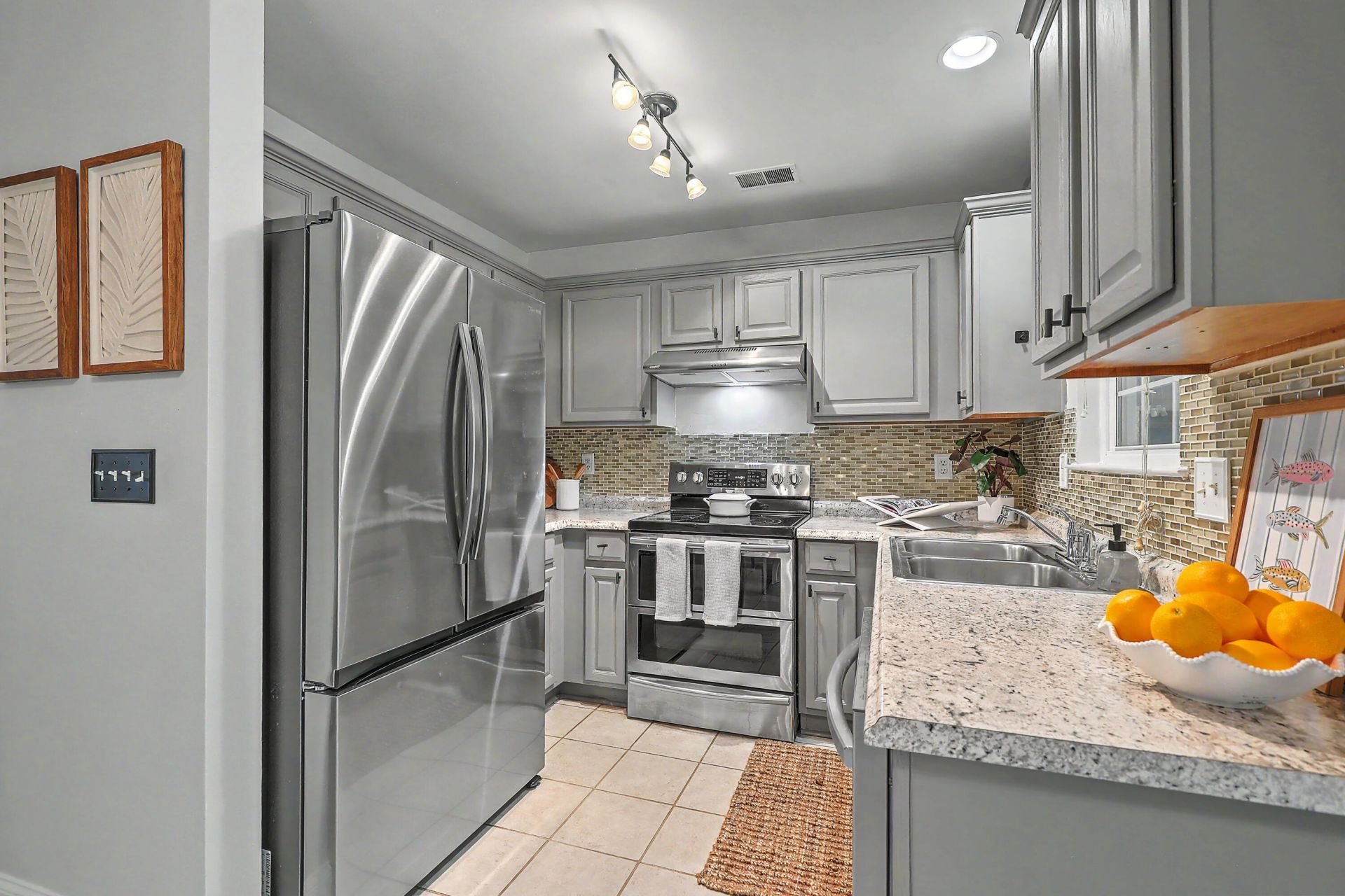 7921 Shadow Oak Drive Photo 9