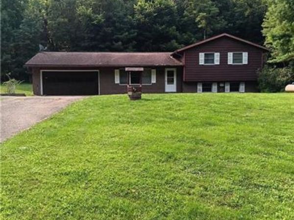 12670 Long Street , Byesville, OH 43723