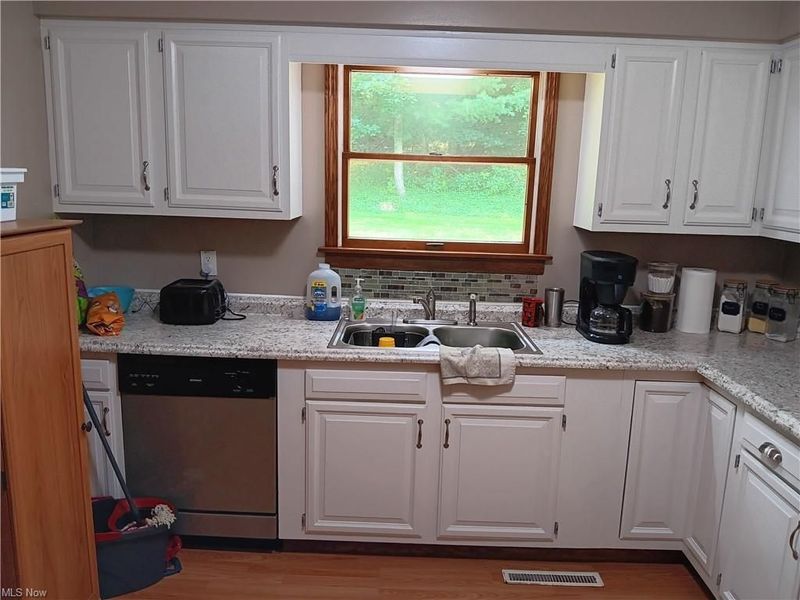 12670 Long Street , Byesville, OH 43723 Photo 4