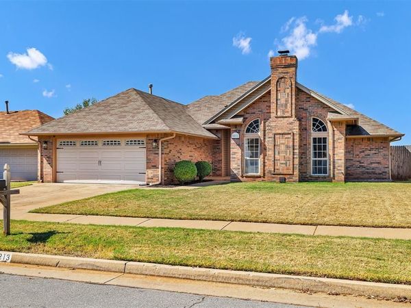 9213 Southlake Drive, Oklahoma City, OK 73159