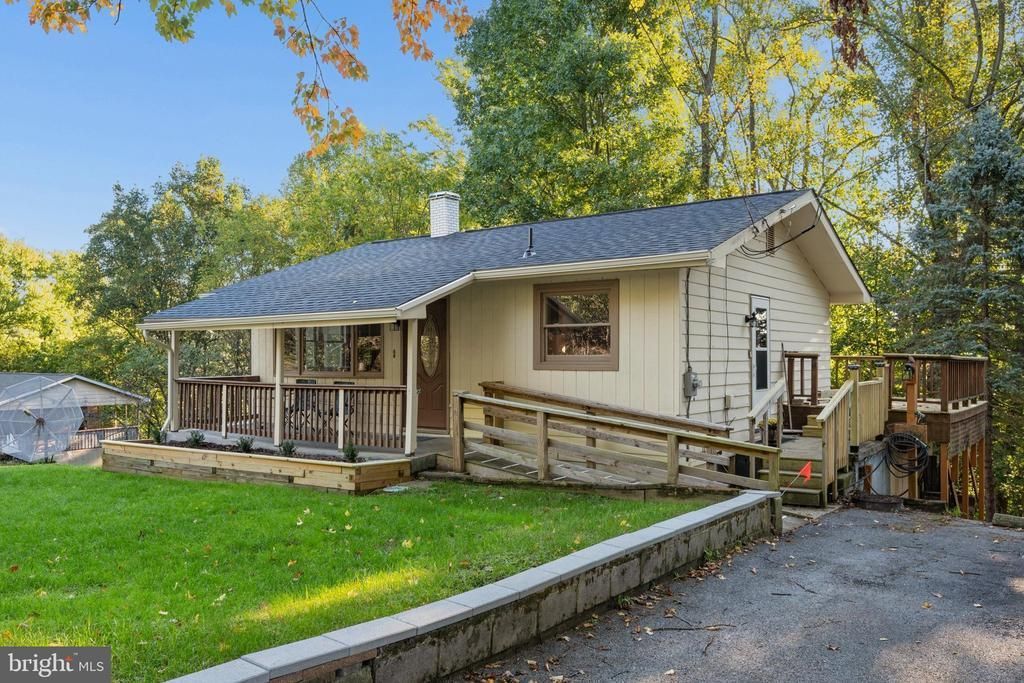 1533 Brown Road, Knoxville, MD 21758 Main Photo