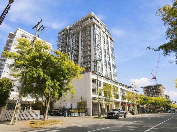 960 YATES St, Unit #204, Victoria, BC V8V 3M3