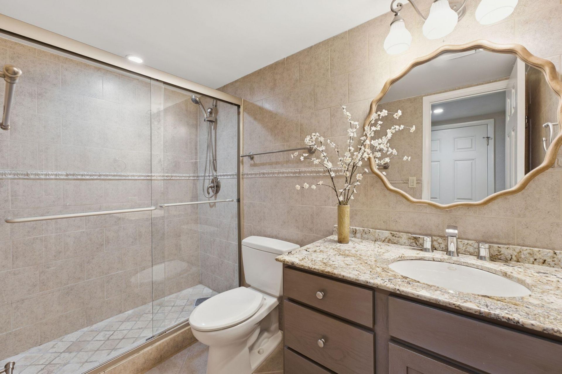 96000 NW Overseas Highway, Unit APT W22, Key Largo, FL 33037 Photo