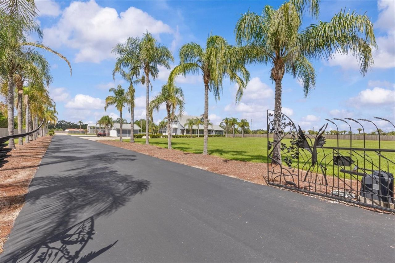 195 Spring Lake Highway, Brooksville, FL 34602 Photo