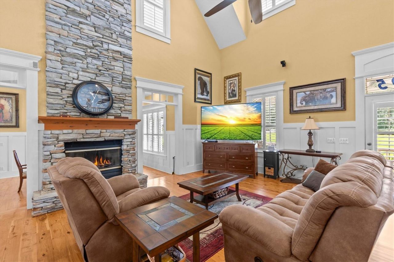 195 Spring Lake Highway, Brooksville, FL 34602 Photo