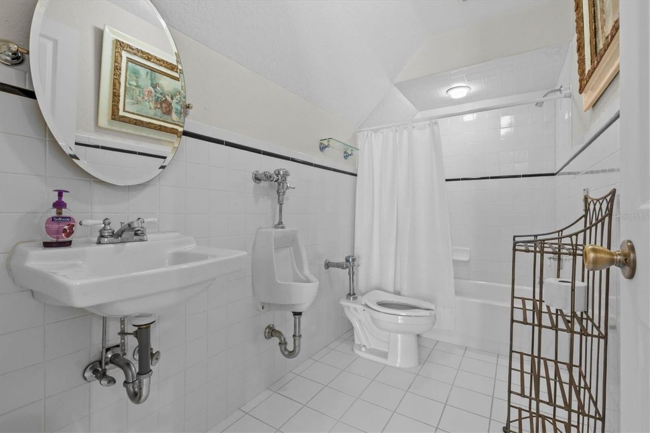 195 Spring Lake Highway, Brooksville, FL 34602 Photo