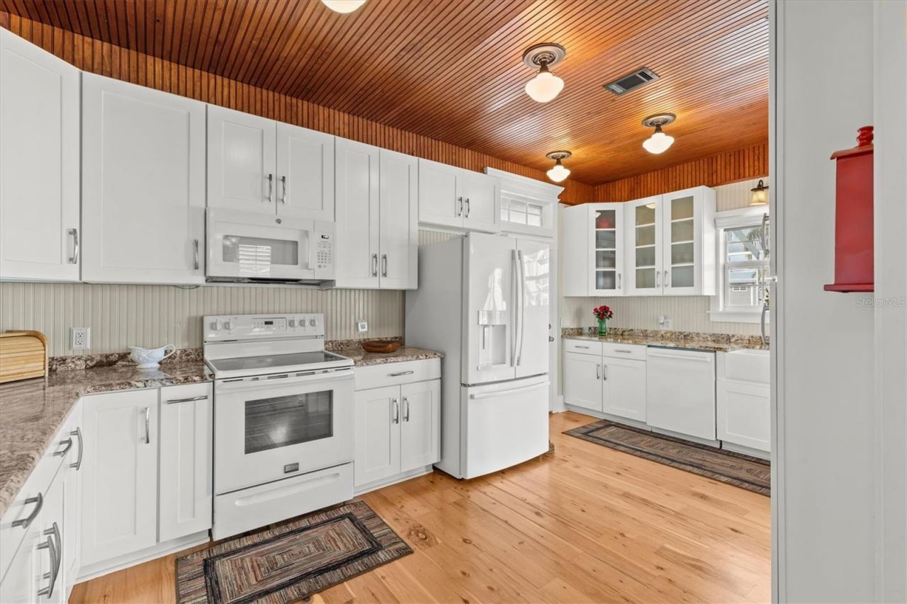 195 Spring Lake Highway, Brooksville, FL 34602 Photo
