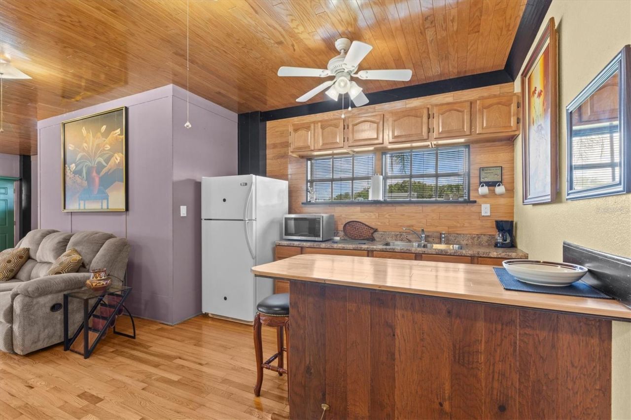 195 Spring Lake Highway, Brooksville, FL 34602 Photo