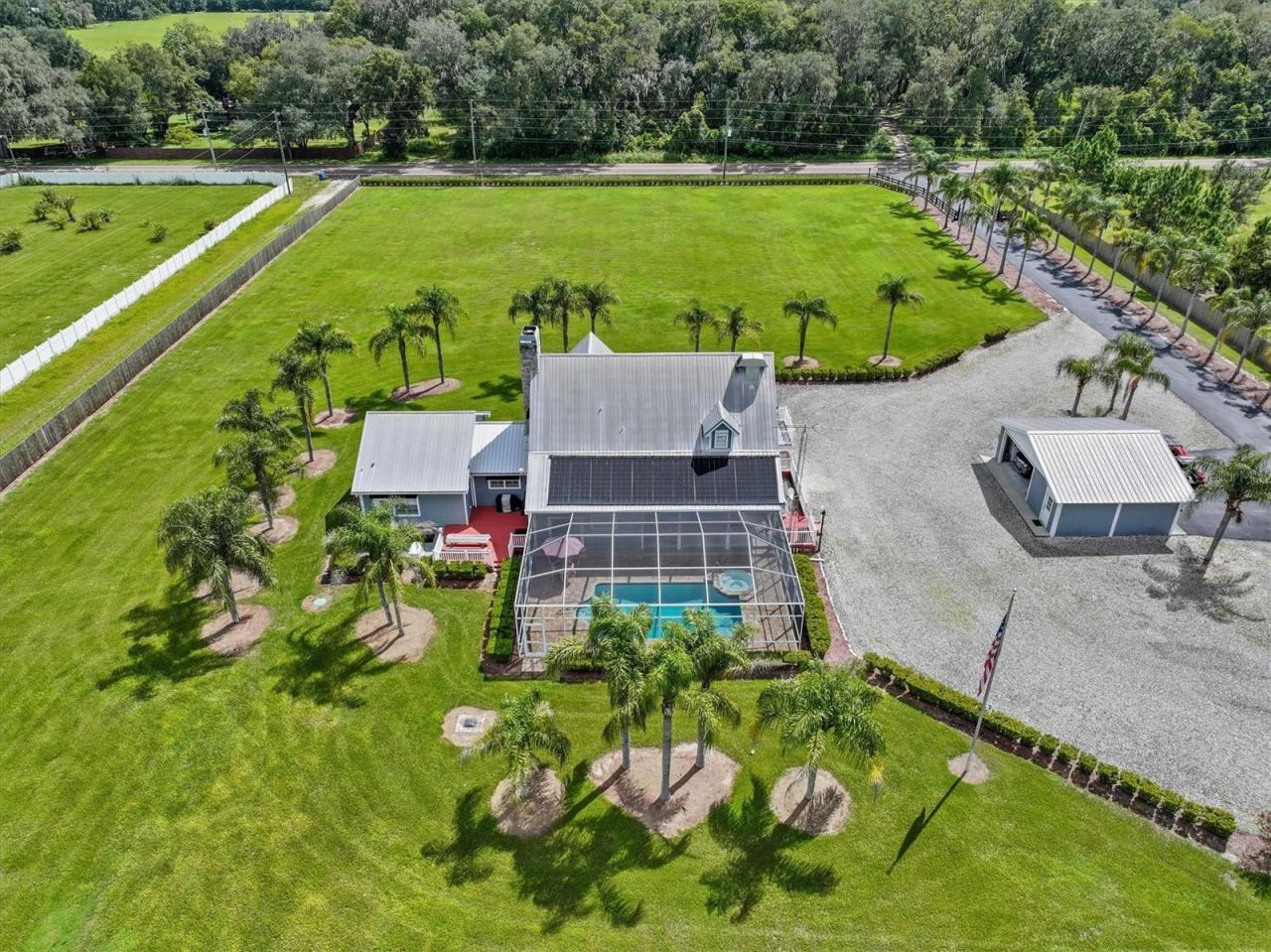 195 Spring Lake Highway, Brooksville, FL 34602 Photo