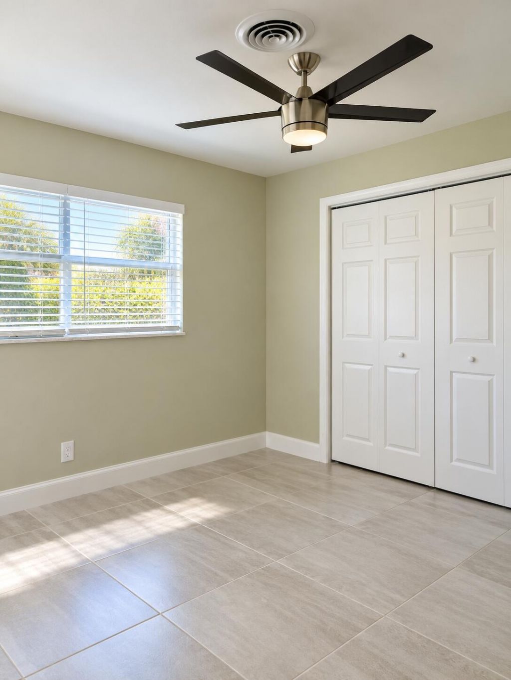 266 SW 12th Street, Boca Raton, FL 33432 Photo