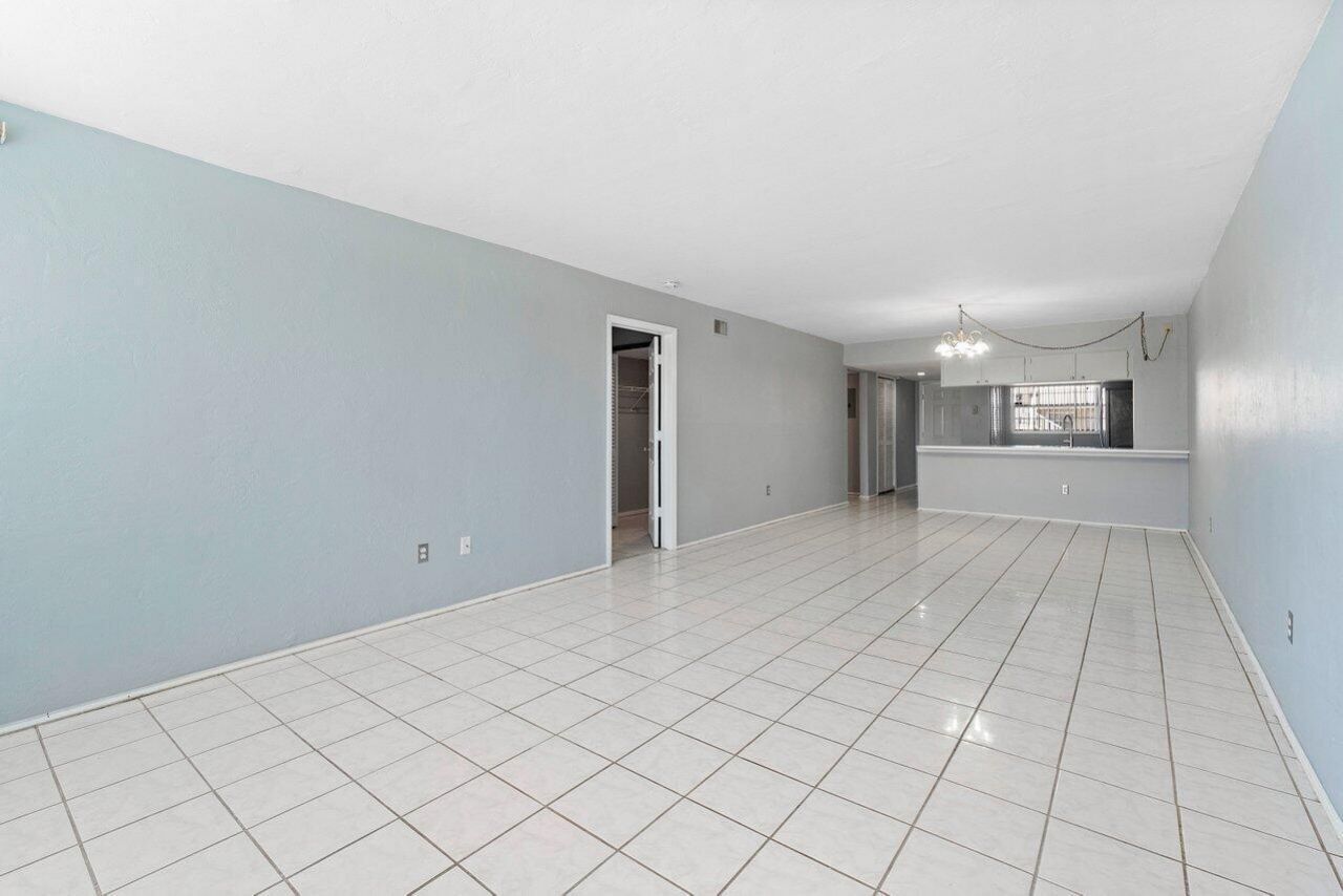 804 Palm Beach Trace Drive, Royal Palm Beach, FL 33411 Photo