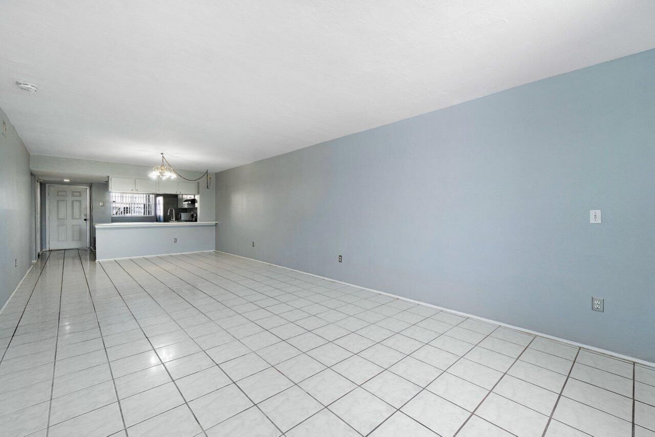 804 Palm Beach Trace Drive, Royal Palm Beach, FL 33411 Photo