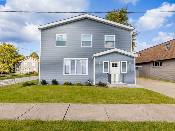 5708 W 84th Place , Burbank, IL 60459