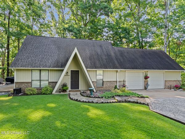 2146 Jaybird Road, Hernando, MS 38632