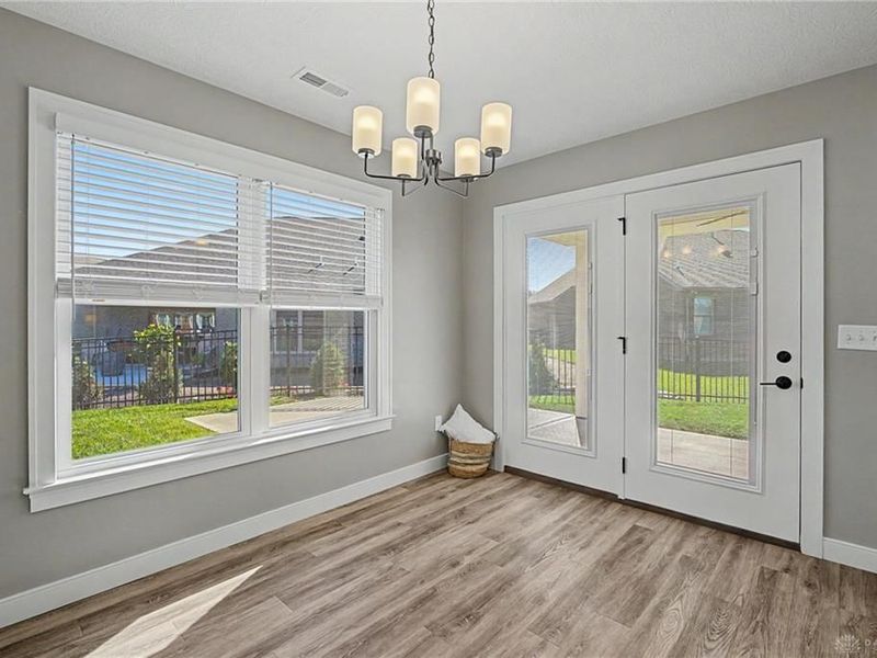 864 W Bentley Circle, Troy, OH 45373 Photo 12