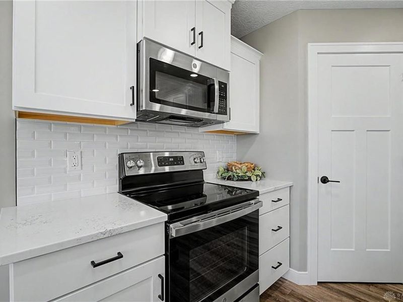 864 W Bentley Circle, Troy, OH 45373 Photo 16