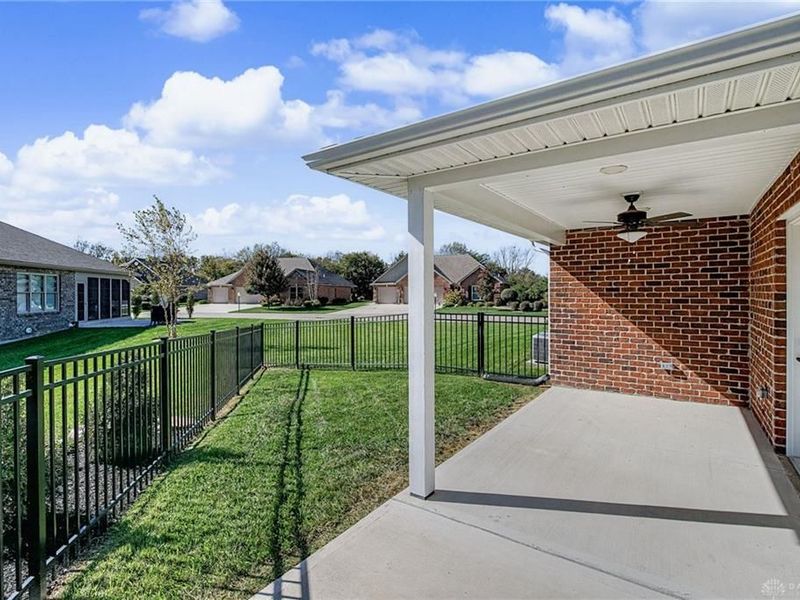 864 W Bentley Circle, Troy, OH 45373 Photo 38