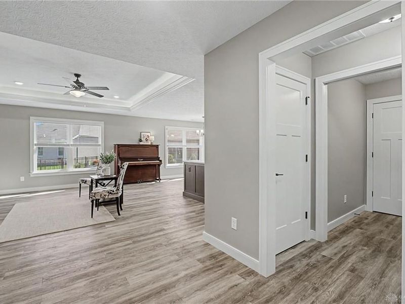 864 W Bentley Circle, Troy, OH 45373 Photo 5