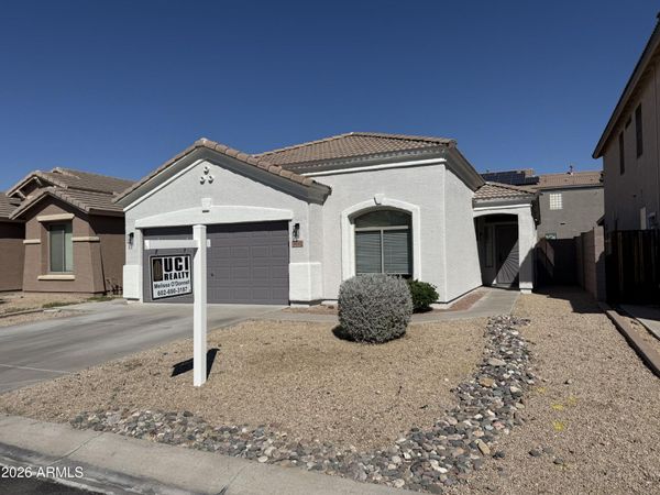 9042 W BLUEFIELD Avenue, Peoria, AZ 85382
