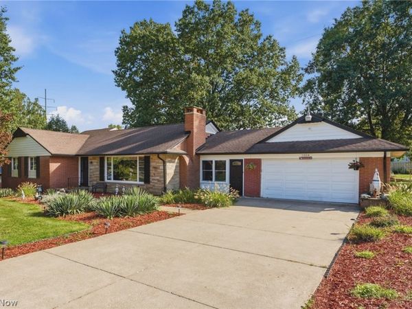 1004 Eastwood Street NE, Canton, OH 44714