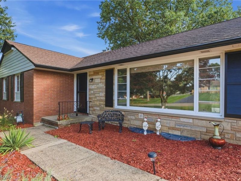 1004 Eastwood Street NE, Canton, OH 44714 Photo 6