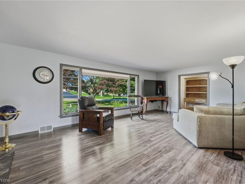 1004 Eastwood Street NE, Canton, OH 44714 Photo 8