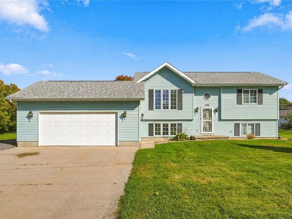 236 Walnut Street , Lisbon, IA 52253