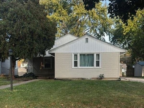 1211 Stratford Avenue, Rockford, IL 61107