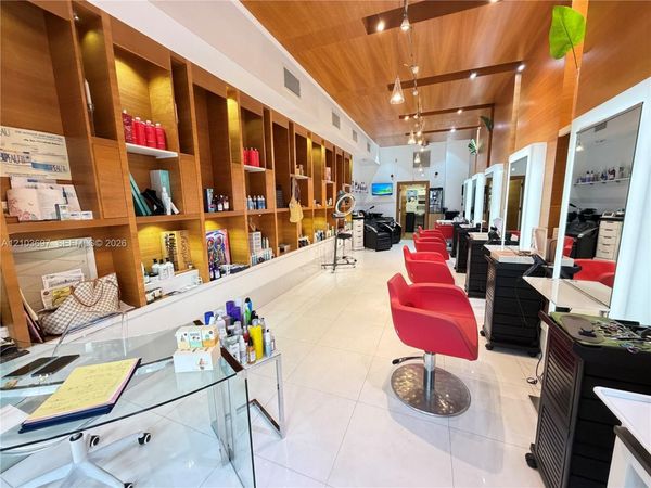 2400 E Las Olas Blvd , Fort Lauderdale, FL 33301