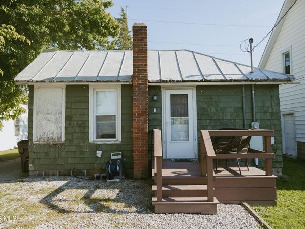 1214 S Jackson Street, Defiance, OH 43512